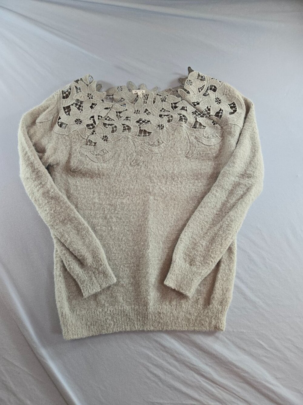 En Creme Women's Small Gray Long Sleeve Sweater Floral